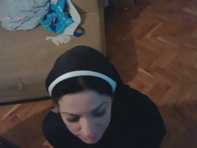 Oh, sie ist die Meisterin, so verdammt gut!