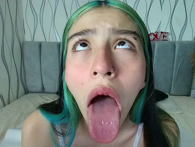 Blowjob und Ahegao-Gesicht
