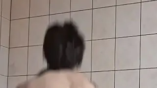 Wer möchte mit mir baden?