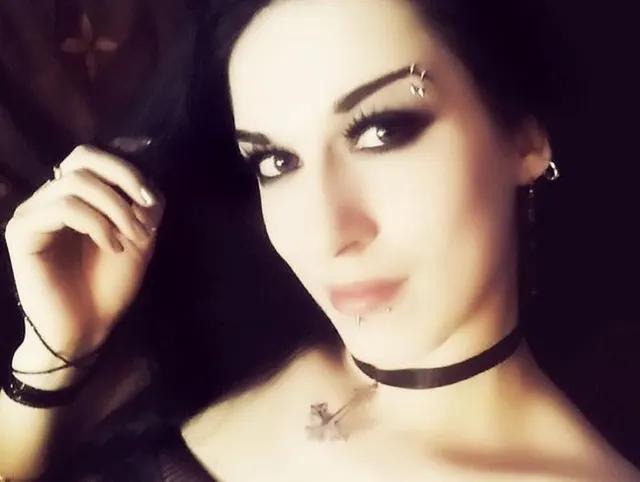 Spielen Sie im Bodystocking - voll