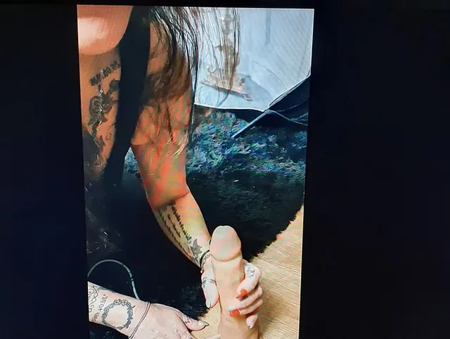 Dildo Handjob für David
