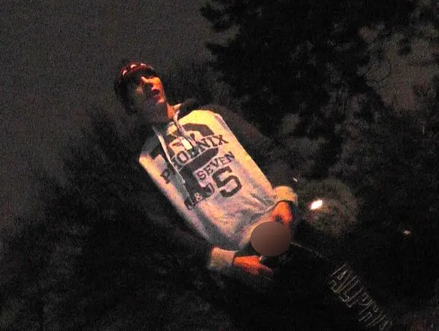 Skaterboy Straßen Piss