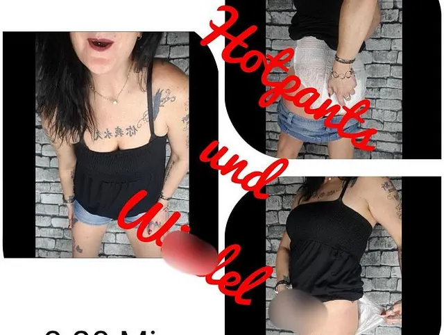 In Hotpants und Windel