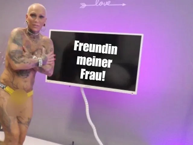 Fredmgefickt - mit Riesen Titten Freundin meiner Frau!