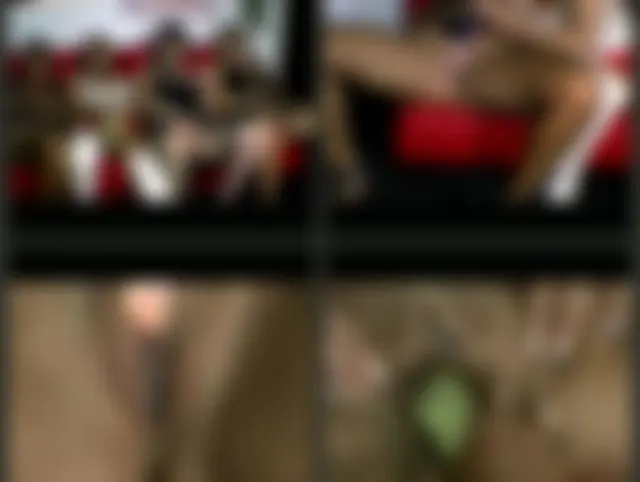 4 Girls wichsen sich gegenseitig mit Dildos