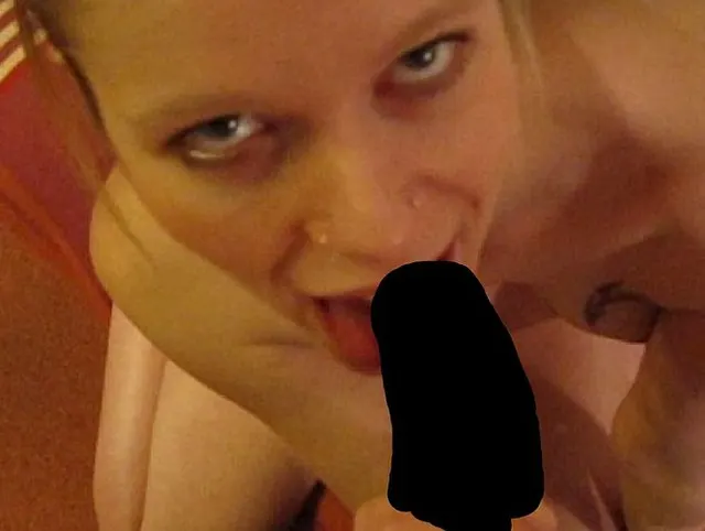 Geile WG Bitch will blasen!!!