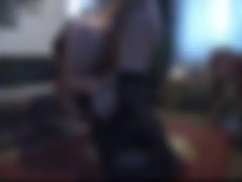 Sklave wird mit dem Strap-On gefickt Part 2