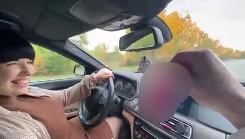 Mit vibro-Ei im Auto heftig gekommen