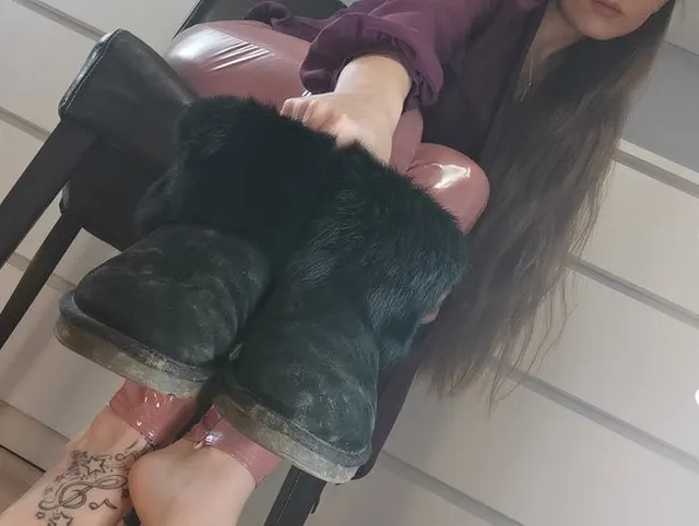 Uggly Boots