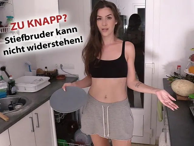 ZU KNAPP? Notgeiler Stiefbruder kann nicht widerstehen!