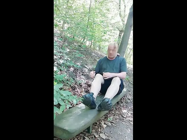 Nylon Fetisch Pause auf dem Seilbahnberg