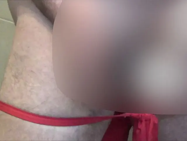 Altes Wunschvideo „Rote Schwanz-Spiele mit Happyend in Nahaufnahme“