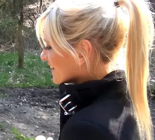 Chef zum Fremdfick im Park verführt!