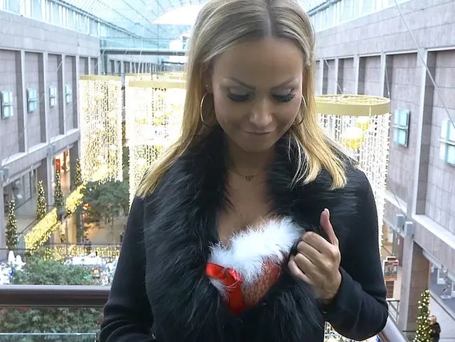 Sexy Santa - Mein erstes Mal im Einkaufshaus!