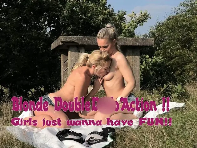 HOT !!! Blonde DoubleDildoAction !!