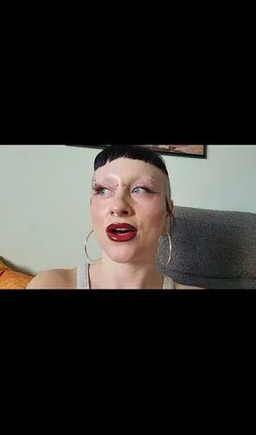 Schöne Ölmassage für meine haarige Pussy Teil 1