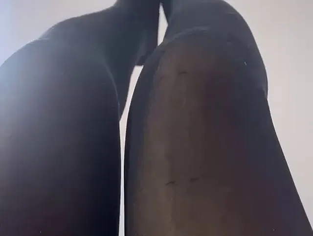 Sexy Füße in Nylonstrumpfen