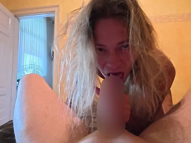 Vorschau aus Blowjob: Dein Schwanz, gehört mir. Hörst du mein Schmatzen