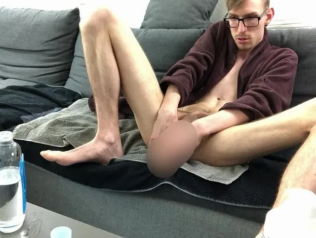 Video 150 - Maxis Dildoshow mit spermadose - Teil 01-10