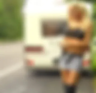 KLEINE HOBBYNUTTE :Ficken,Blasen,Anspritzen Alles OHNE