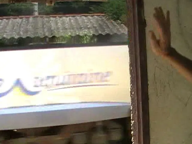 i fuck a twink innocent in outdoor rail train
