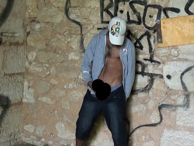 i masturbate my dick on public place