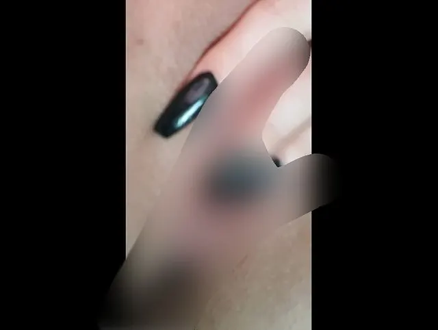 ICH MASTURBIERE MIT MEINEM FAVORITEN DILDO ZUM ORGASM