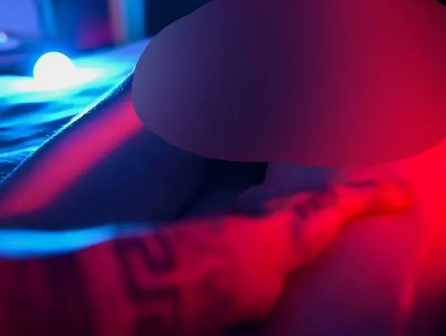Spiel mit mir! Berühre mich, massiere mich, mach mich glücklich