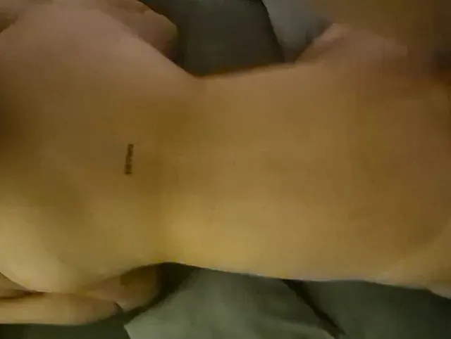 Er nimmt mich schön Doggy