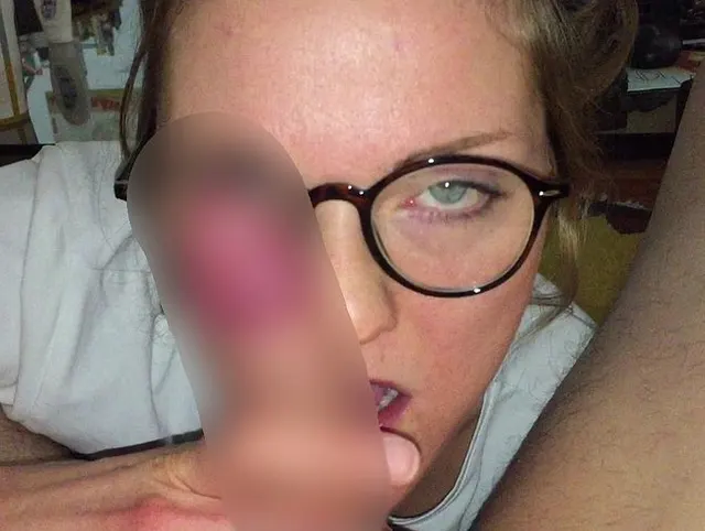 Nerdy Lady will Marcs Schwanz