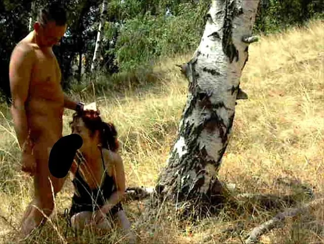 Durchgefickt im Wald !