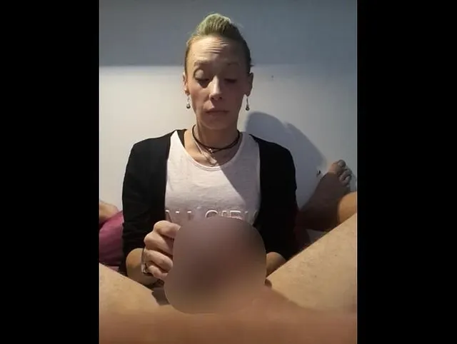 Mein erster Handjob hier!