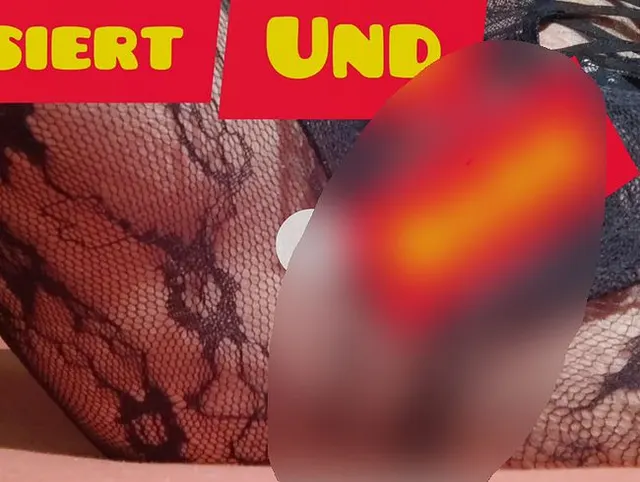User Wunsch: Rasierte Fotze mit riesen Kitzler
