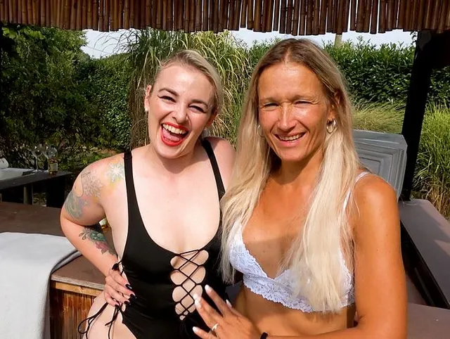Vorschau aus Outdoor Sex: 23 SCHWÄNZE OHNE KONDOM - Outdoor Gangbang Creampie