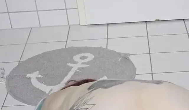 Vorschau aus Muschi: Geil auf allen Vieren ! Dildo -Doggy ???? ????