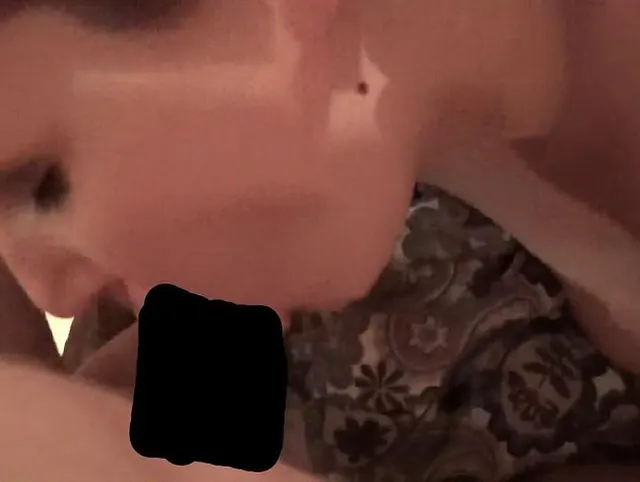 Cumshot geil ins Gesicht
