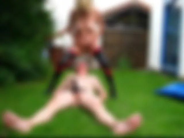 Schlappschwanz fickt mich und wird bepisst