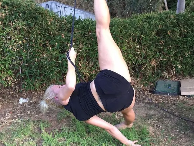 Escape-Challenge: Foot Bondage