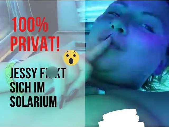 100% PRIVAT - JESSY FICKT SICH IM SOLARIUM
