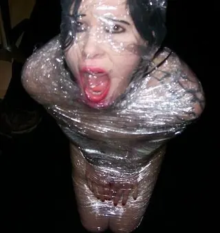 GEILES BONDAGE + IN DIE KEHLE GEFICKT!