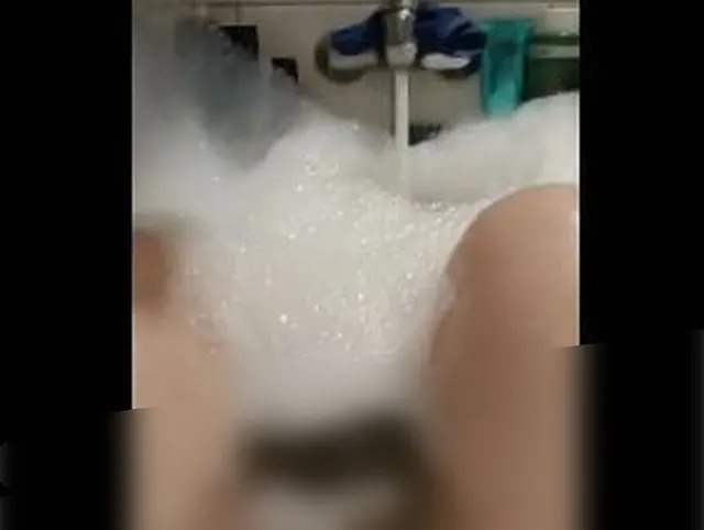 Kurze SB in der Badewanne.. doch ich darf nicht kommen // Video 005
